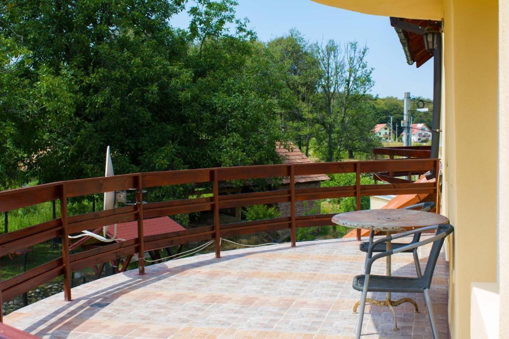 Pension Belmonte Сымбэта-де-Сус Экстерьер фото